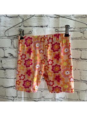 5 for $10 Girls Star Ride shorts Size 4